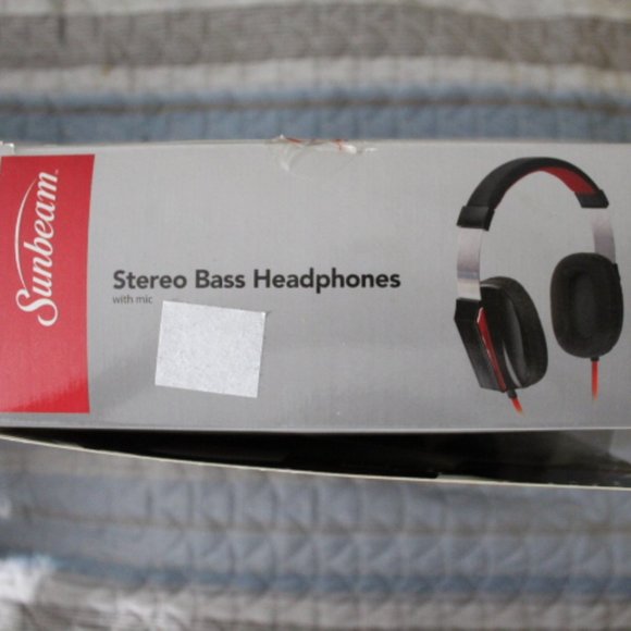 ⭐️CLEARANCE SALE⭐️💖HOST PICK💖 Stereo Bass Headphones with mic - Picture 13 of 13